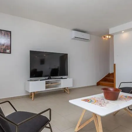 Beachfront Ana In Nemira Апартаменты