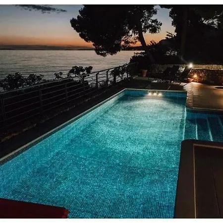 Апартаменты Beachfront Ana In Nemira